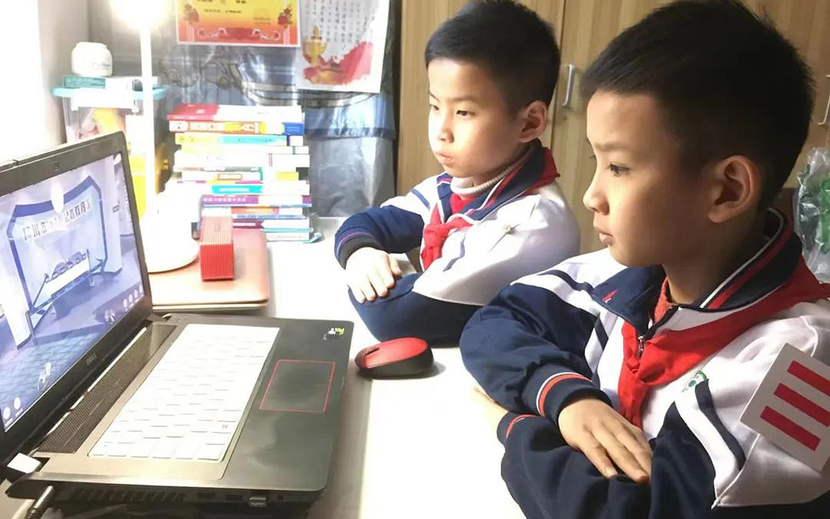 線(xiàn)上VR展廳如何激發(fā)學(xué)生的學(xué)習(xí)興趣？