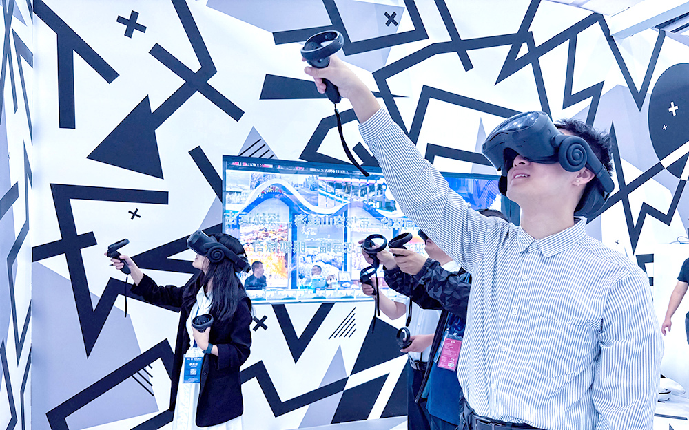 如何通過用戶行為數(shù)據(jù)優(yōu)化VR線上虛擬展廳內(nèi)容？